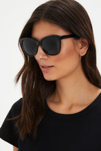 Load image into Gallery viewer, Part Two Barea sunglasses in Black - CW CW