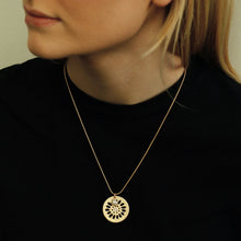 Load image into Gallery viewer, Dansk Copenhagen Daisy mini pendant adjustable necklace in Silver - CW CW