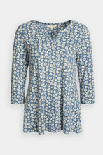 Load image into Gallery viewer, Seasalt Risso top in Primrose Ditsy blue sail - CW CW