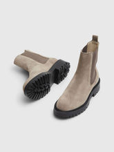 Load image into Gallery viewer, Selected Femme Vilma suede chelsea boot Greige
