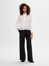 Load image into Gallery viewer, Selected Femme Tatiana broderie Anglaise blouse White
