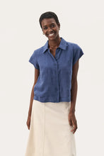 Load image into Gallery viewer, Part Two Ritte pure linen shirt Oceana
