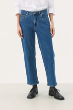 Load image into Gallery viewer, Part Two Judyas classic jean Medium Dark Blue
