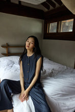 Load image into Gallery viewer, Ichi Jumi tailored trouser Dark Blue
