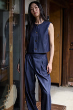 Load image into Gallery viewer, Ichi Jumi tailored cropped waistcoat Dark Blue
