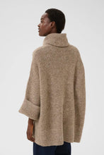 Load image into Gallery viewer, Part Two Toccas pouch pocket oversized knit Mink Melange
