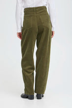 Load image into Gallery viewer, Ichi Focaro boyfriend cord trouser Dusky Green
