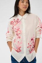 Load image into Gallery viewer, Part Two Aleia placement print shirt Pink Shadow Flower - CW CW 
