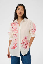 Load image into Gallery viewer, Part Two Aleia placement print shirt Pink Shadow Flower - CW CW 
