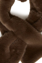 Load image into Gallery viewer, Ichi Ebna faux fur scarf Coffee Bean
