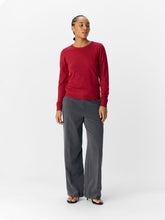 Load image into Gallery viewer, Object Thess round neck knit Karanda Red Melange
