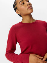 Load image into Gallery viewer, Object Thess round neck knit Karanda Red Melange

