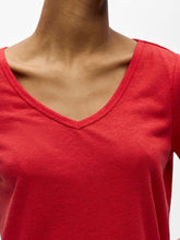 Load image into Gallery viewer, Object Thea linen blend V neck T Poinsettia - CW CW 
