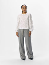 Load image into Gallery viewer, Object Mya floral 3D jacquard blouse Cloud Dancer
