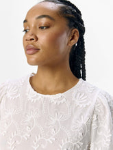 Load image into Gallery viewer, Object Mya floral 3D jacquard blouse Cloud Dancer
