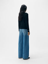 Load image into Gallery viewer, Object Zofia layering top Black
