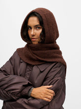 Load image into Gallery viewer, Object Milu hooded knit scarf Seal Brown
