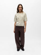 Load image into Gallery viewer, Object Niko 3D floral knit Birch - CW CW 
