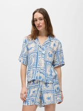 Load image into Gallery viewer, Object Vima postcard print shirt Blue Birch - CW CW 

