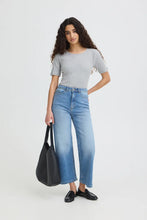 Load image into Gallery viewer, Ichi Twiggy cropped wide leg jeans Light Wash - CW CW 
