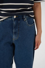 Load image into Gallery viewer, Part Two Adelena classic jean Medium Dark Blue
