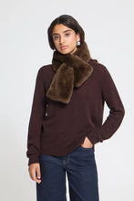 Load image into Gallery viewer, Ichi Ebna faux fur scarf Coffee Bean
