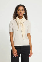 Load image into Gallery viewer, Ichi Folthea waffle triangle scarf Oatmeal
