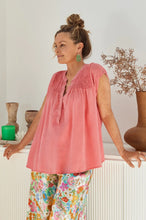 Load image into Gallery viewer, Eb &amp; Ive Elan tencel shirred detail top Lychee
