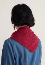 Load image into Gallery viewer, Seasalt's Wild Bilberry knitted triangle scarf Dahlia

