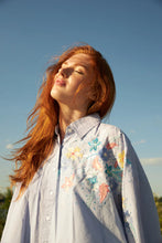 Load image into Gallery viewer, Chico Soleil Mani contrast embroidered shirt Blue Multi
