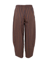 Load image into Gallery viewer, Black Colour Mallu seer sucker stripe barrel pants Espresso
