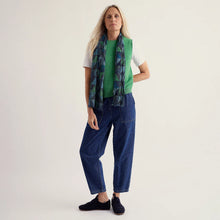 Load image into Gallery viewer, Seasalt East View Vest Pea Pod

