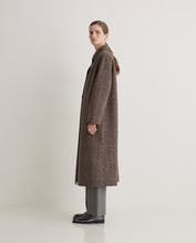 Load image into Gallery viewer, Yerse Handmade checked long coat Brown
