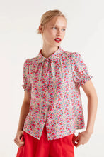 Load image into Gallery viewer, Compañia Fantastica Sugar print floral blouse Multi
