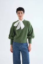 Load image into Gallery viewer, Compañia Fantastica Balloon sleeve knit Verde
