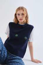Load image into Gallery viewer, Compañia Fantastica Embroidery detail tank Navy
