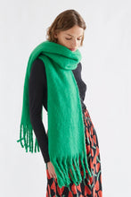 Load image into Gallery viewer, Compañia Fantastica fringed long knit scarf Green
