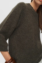 Load image into Gallery viewer, Numph Riette Selma jumper scalloped neck Grape Leaf
