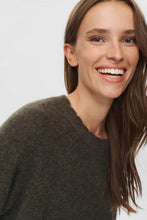 Load image into Gallery viewer, Numph Riette Selma jumper scalloped neck Grape Leaf
