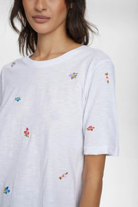 Numph Pilas embroidered organic t shirt Bright White