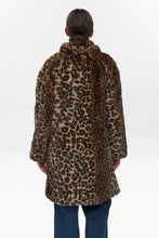 Load image into Gallery viewer, Numph Lulla leopard print faux fur coat Black Coffee

