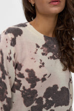 Load image into Gallery viewer, Numph Cowliz print jumper Grey Morn
