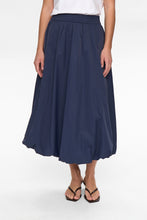 Load image into Gallery viewer, Numph Frankie balloon skirt Dark Sapphire
