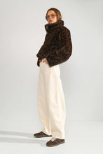 Load image into Gallery viewer, Numph Demi Faux Fur bomber jacket Black Coffee
