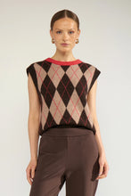 Load image into Gallery viewer, Numph Tikla argyle knit tank Goji Berry
