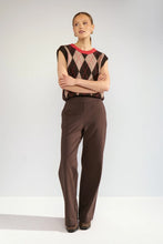 Load image into Gallery viewer, Numph Tikla argyle knit tank Goji Berry
