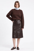 Load image into Gallery viewer, Artlove Temoura pure wool sweater Brown
