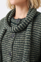Load image into Gallery viewer, Artlove Anaura striped cardigan and scarf set Green
