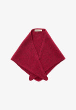 Load image into Gallery viewer, Seasalt's Wild Bilberry knitted triangle scarf Dahlia
