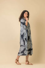 Load image into Gallery viewer, Handprint Dream Apparel Redwood cotton dress Emperor Black - CW CW 
